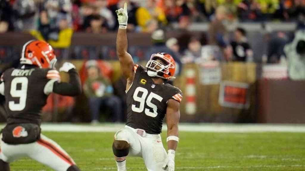 Myles Garrett Biography: The Journey of an NFL Defensive Superstar